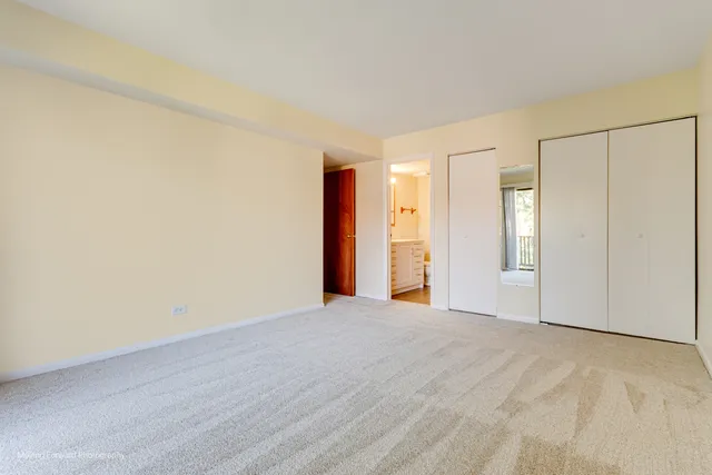 $165,000 | 450 North Main Street, Unit S307A, Wauconda, IL 60084