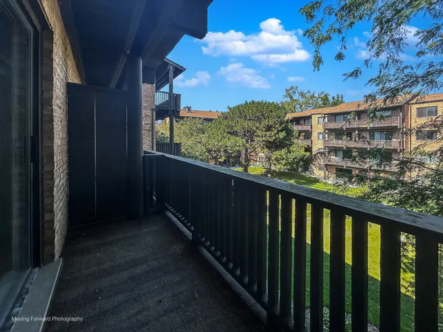 $165,000 | 450 North Main Street, Unit S307A, Wauconda, IL 60084