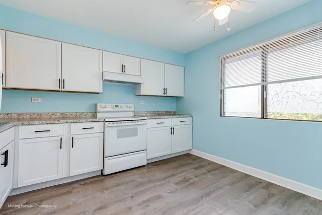 $165,000 | 450 North Main Street, Unit S307A, Wauconda, IL 60084