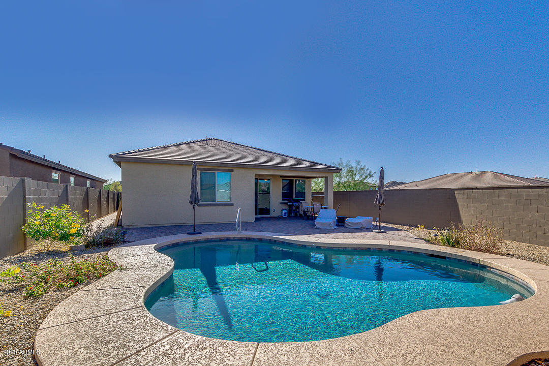 17736 West Sandy Road Goodyear, AZ 85338 - Photo 10 of 29 Great Backyard