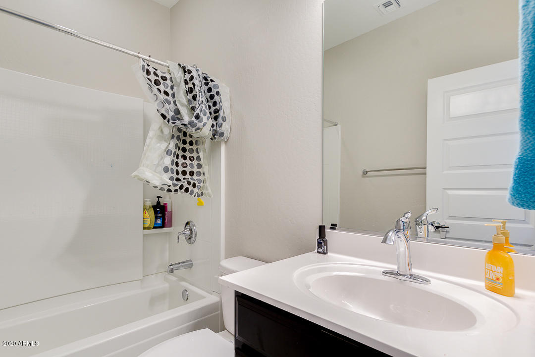 17736 West Sandy Road Goodyear, AZ 85338 - Photo 19 of 29 2nd Bath