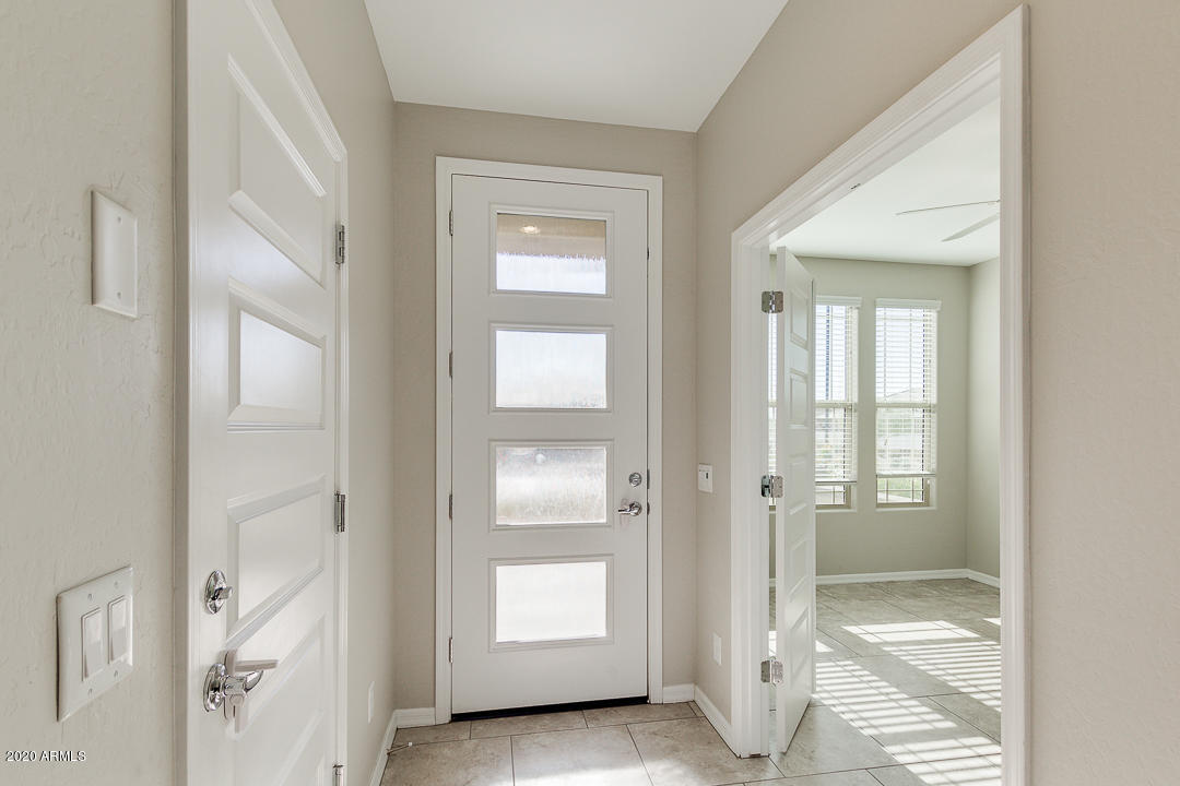 17736 West Sandy Road Goodyear, AZ 85338 - Photo 24 of 29 Entry-Foyer