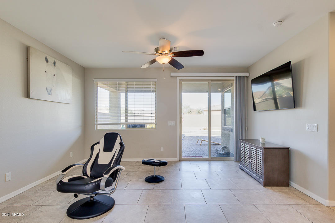 17736 West Sandy Road Goodyear, AZ 85338 - Photo 5 of 29 Family Room