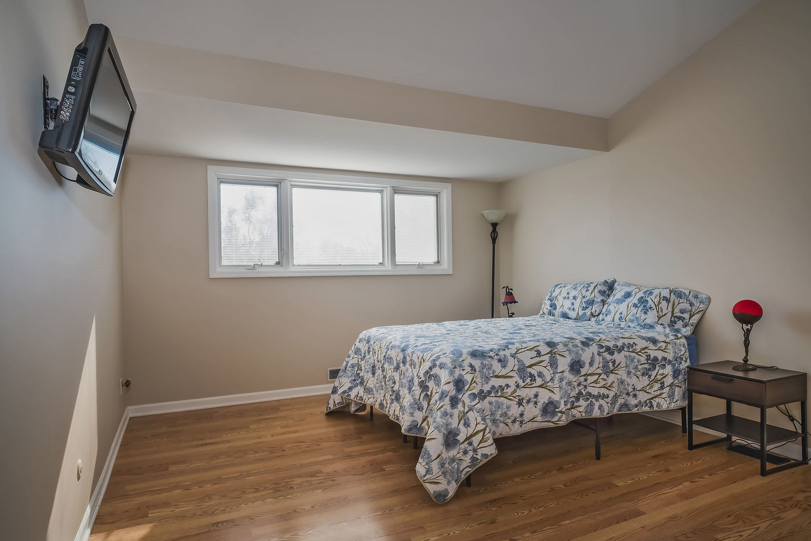 4231 White Ash Road Crystal Lake, IL 60014 - Photo 23 of 46 Gallery Image 23