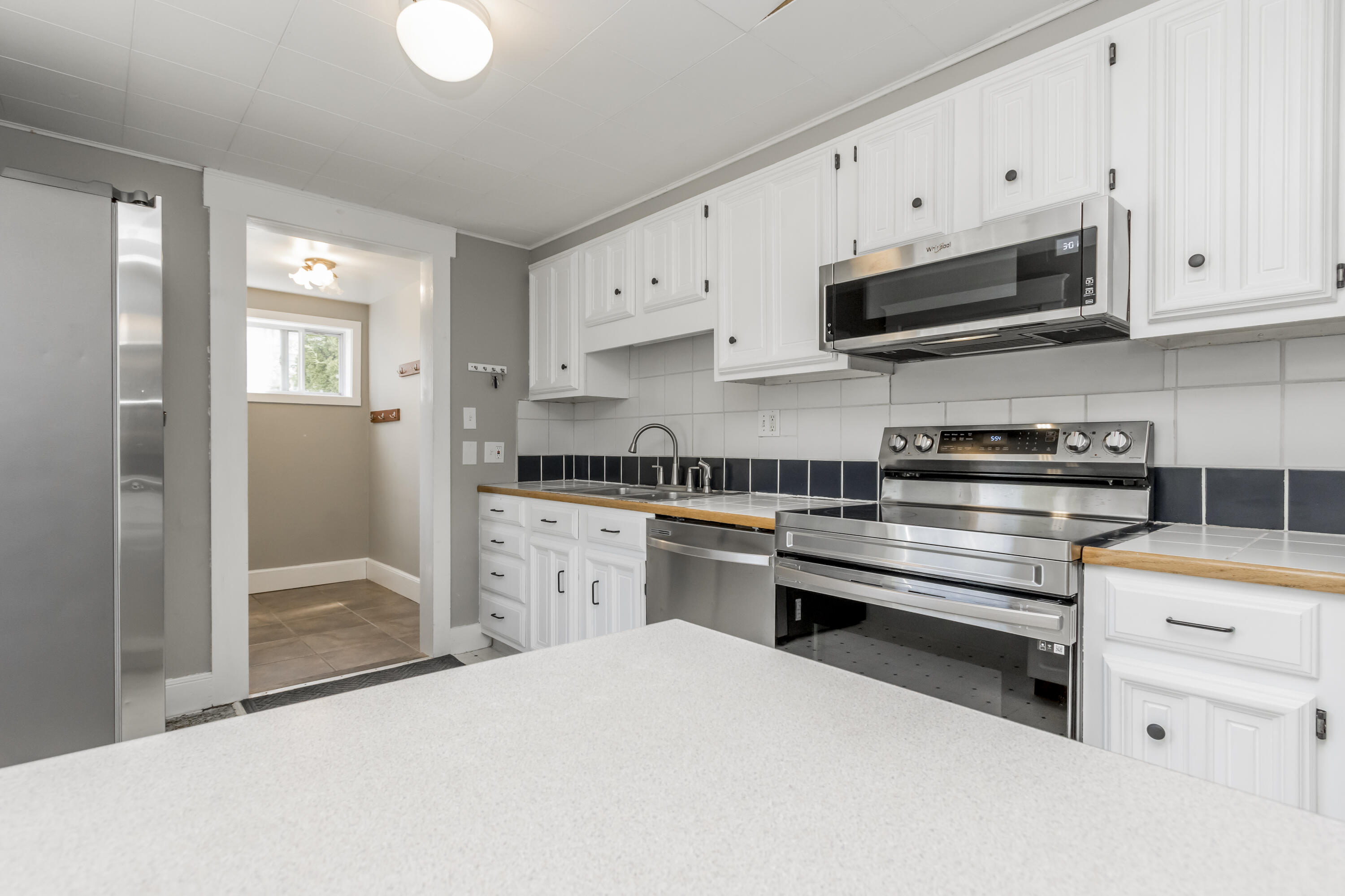 122 Gleckler Road Portland, ME 04103 - Photo 11 of 47 20240808SM-73014