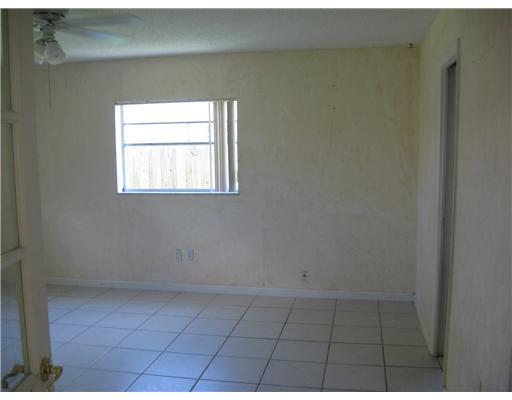 22694 Southwest 54th Way Boca Raton, FL 33433 - Photo 5 of 10 Additional Photo