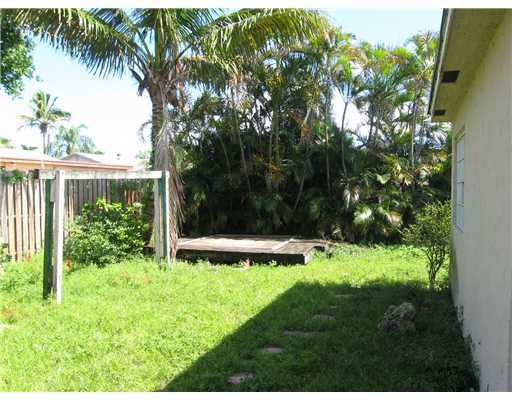 22694 Southwest 54th Way Boca Raton, FL 33433 - Photo 8 of 10 Additional Photo