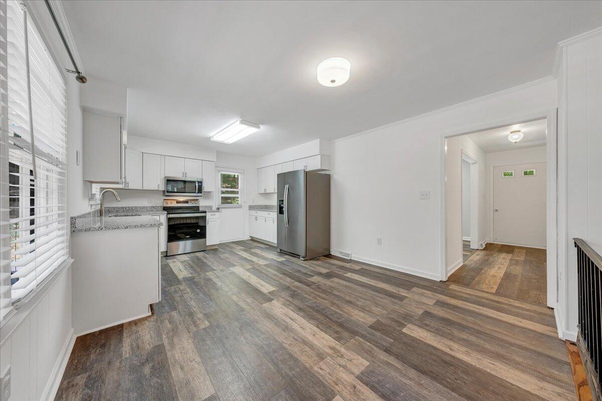 3439 Meadowlark Road Roanoke, VA 24018 - Photo 10 of 37 10-MIB07880