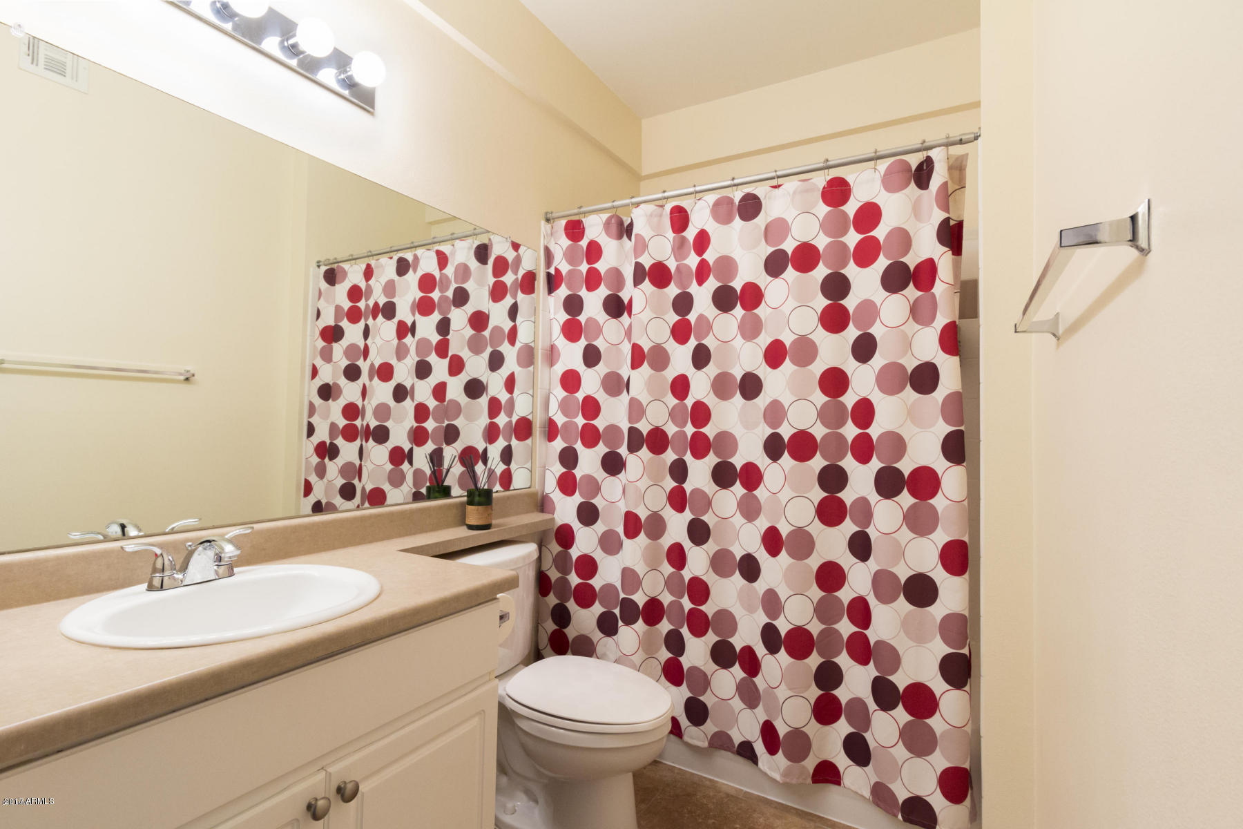 1701 East Colter Street, Unit 203 Phoenix, AZ 85016 - Photo 8 of 19 BATHROOM 2