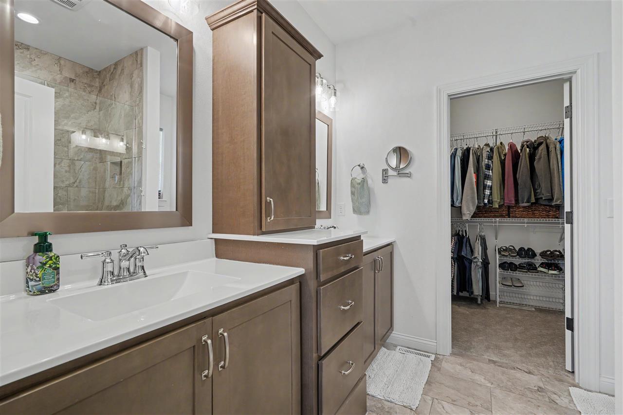 2868 Royal Oak Rdg Road Marion, IA 52302 - Photo 19 of 37 Gallery Image 19