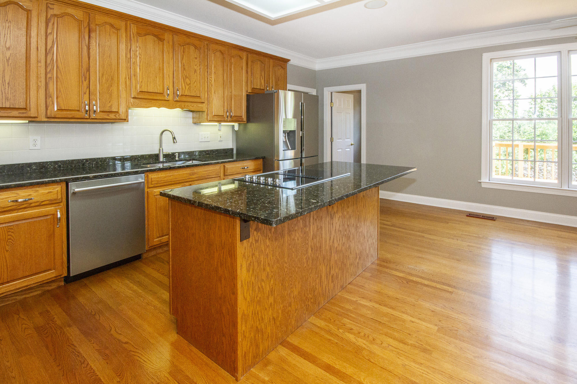 12930 Long Ridge Road Knoxville, TN 37934 - Photo 11 of 34 New Stainless appliances