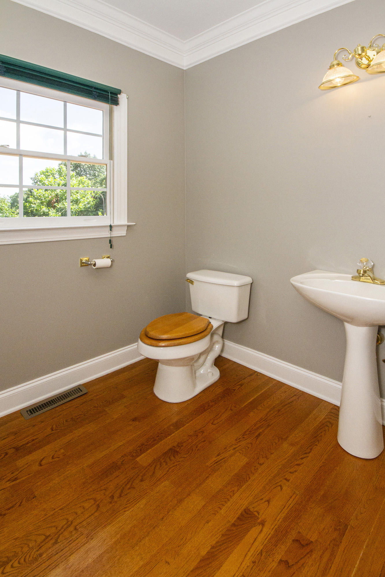 12930 Long Ridge Road Knoxville, TN 37934 - Photo 12 of 34 Powder Room