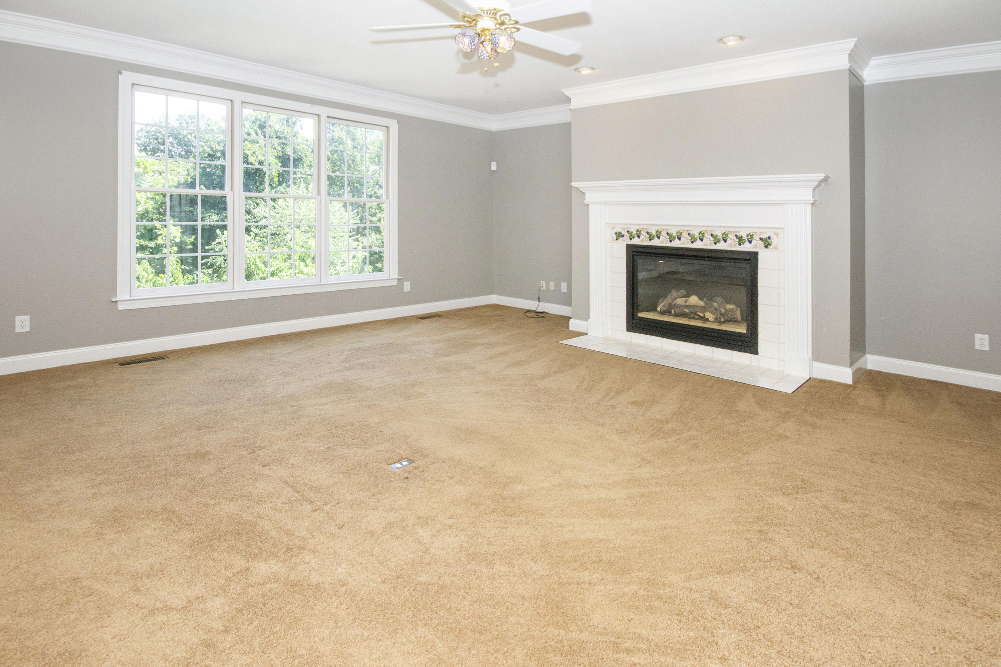 12930 Long Ridge Road Knoxville, TN 37934 - Photo 13 of 34 Family Room