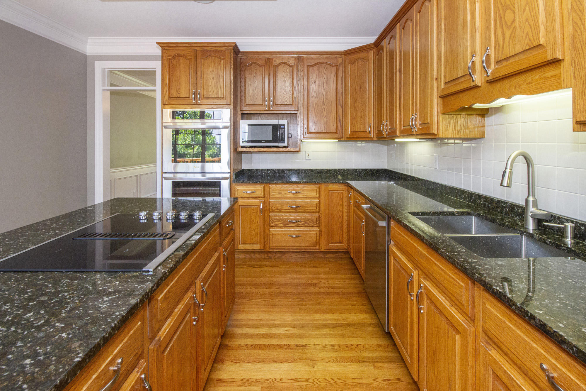 12930 Long Ridge Road Knoxville, TN 37934 - Photo 10 of 34 New Granite Counter tops