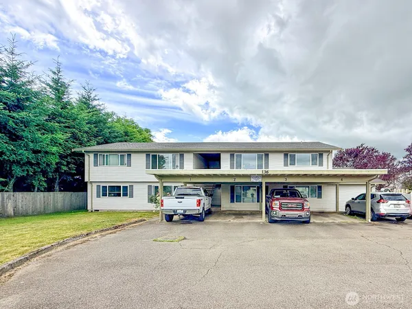 $1,150,000 | 136 McKean Court, Enumclaw, WA 98022