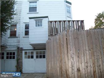 21 Ardsley Road Upper Darby, PA 19082 - Photo 4 of 12 Exterior Back