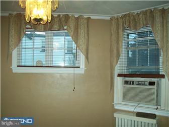 21 Ardsley Road Upper Darby, PA 19082 - Photo 9 of 12 Dining Room