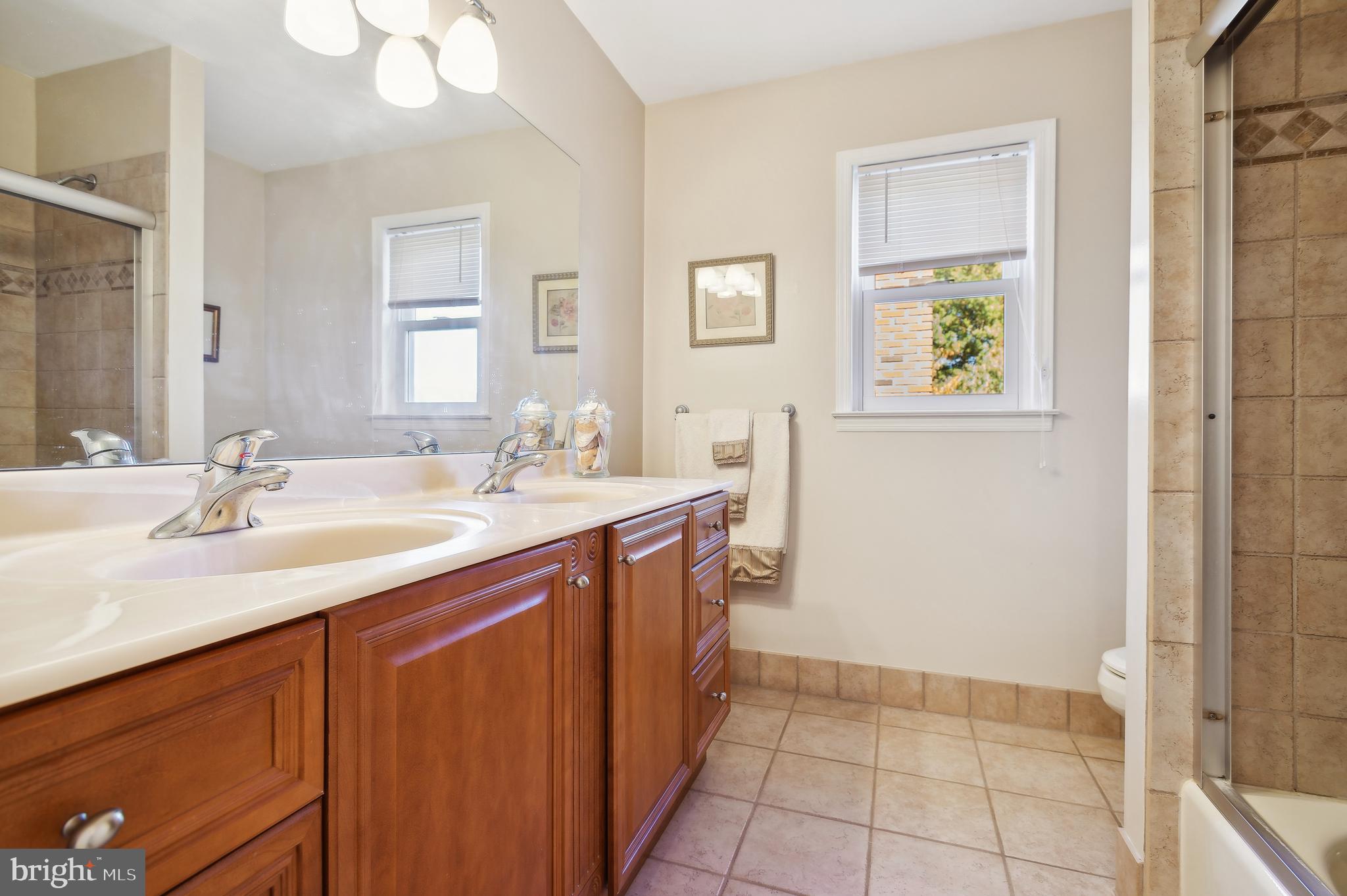 6 Matthew Road Hillsborough, NJ 08844 - Photo 19 of 36 Gallery Image 19