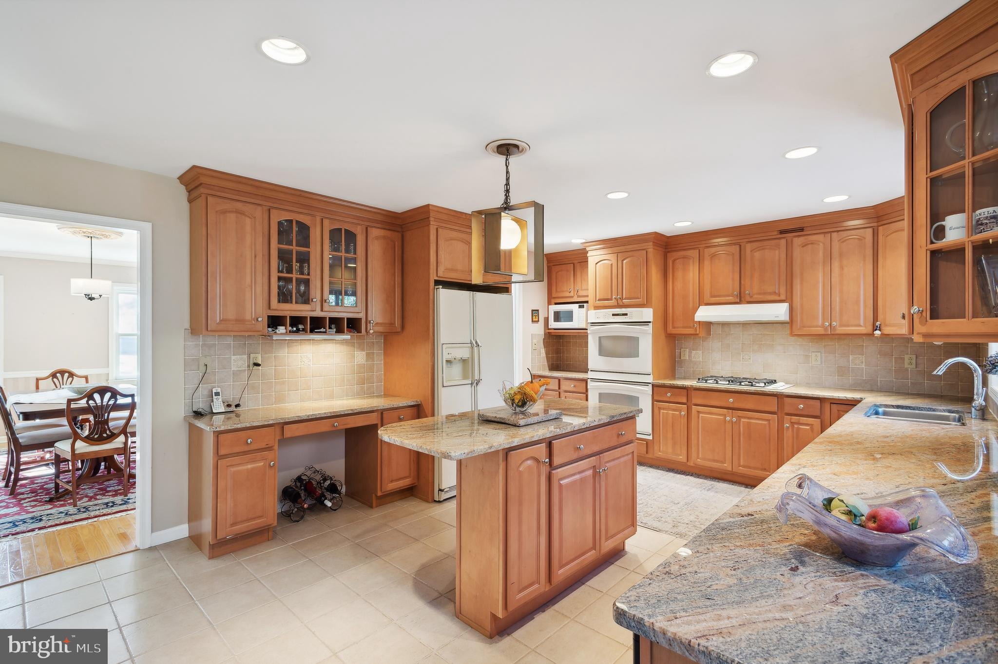 6 Matthew Road Hillsborough, NJ 08844 - Photo 7 of 36 Gallery Image 7