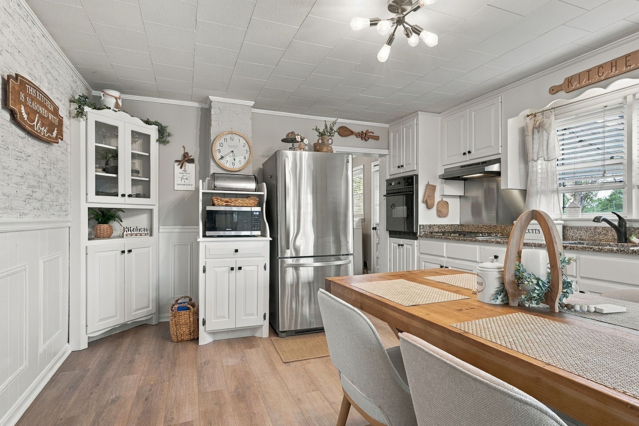 2412 Maysville Road Dickson, TN 37055 - Photo 10 of 32 Gallery Image 10