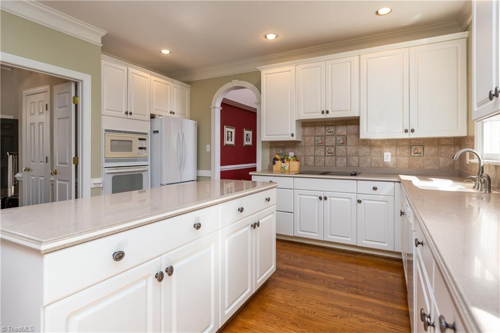 8607 Case Ridge Drive Oak Ridge, NC 27310 - Photo 8 of 30