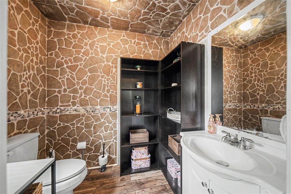 2313 Hickory Creek Road Denton, TX 76210 - Photo 13 of 39