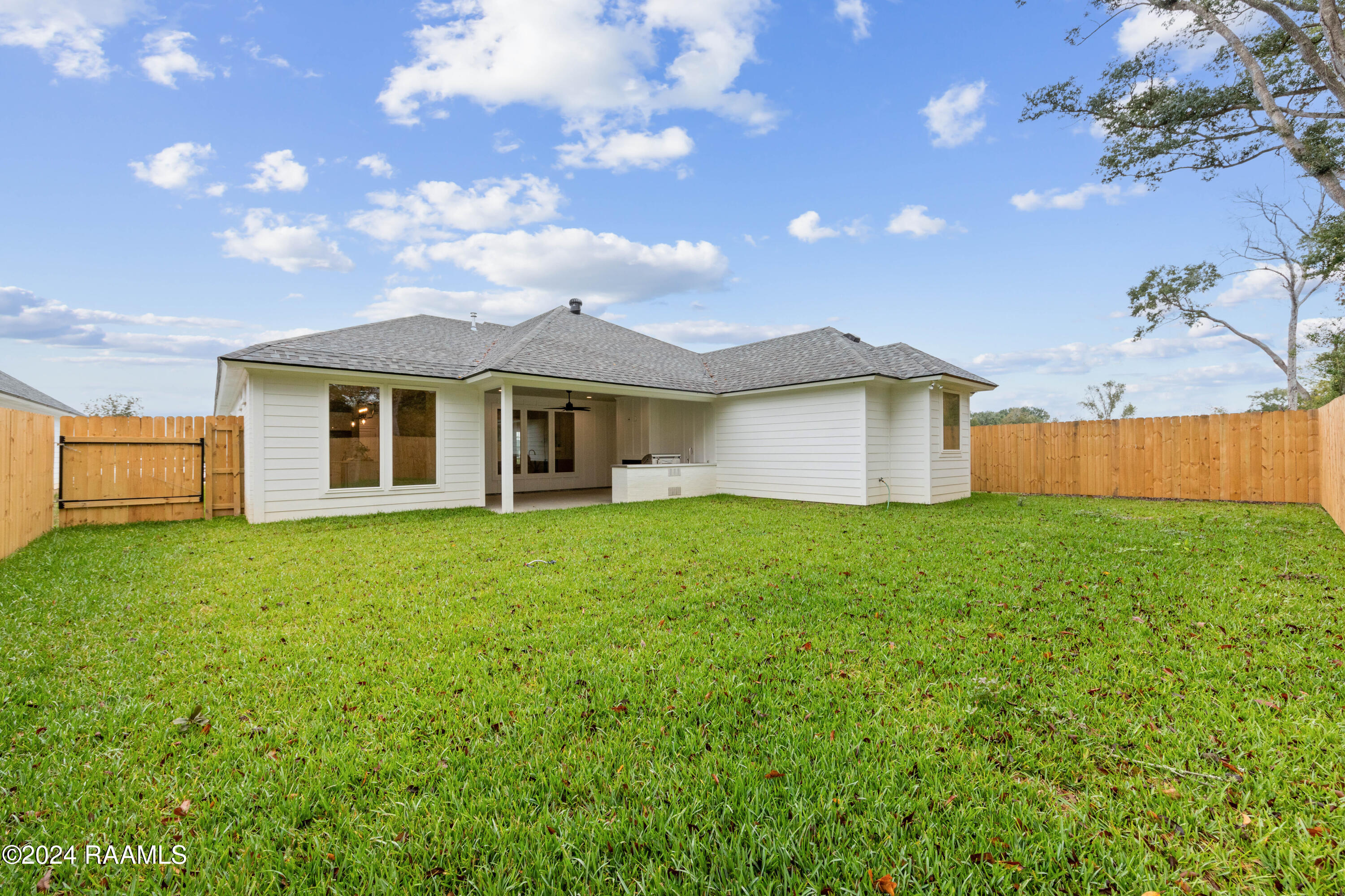 609 Whispering Meadows Road Broussard, LA 70518 - Photo 33 of 38 Gallery Image 33