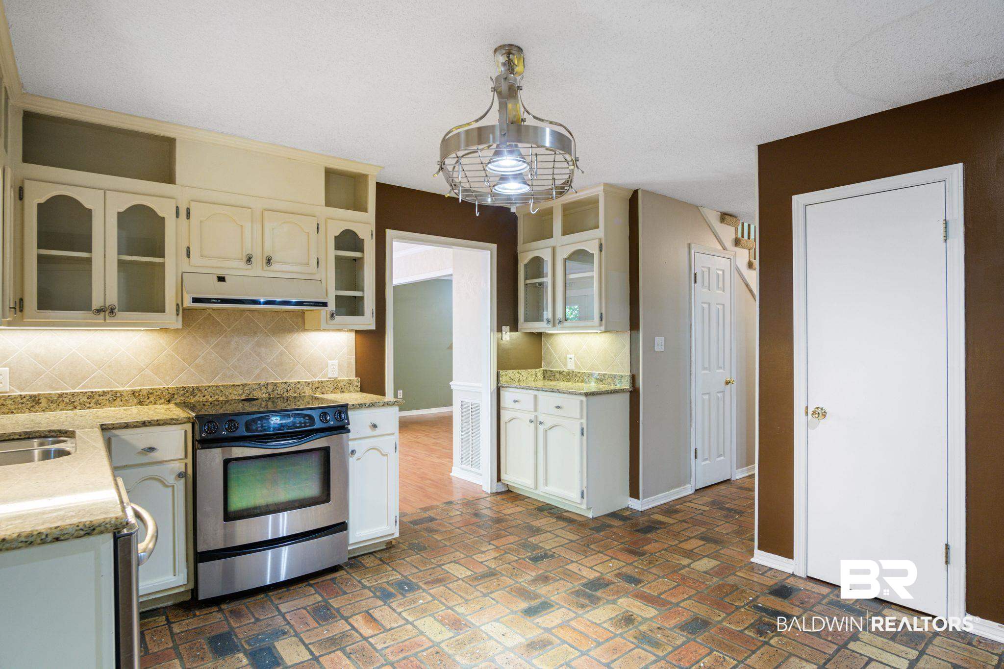 109 Lakeview Loop Daphne, AL 36526 - Photo 9 of 28