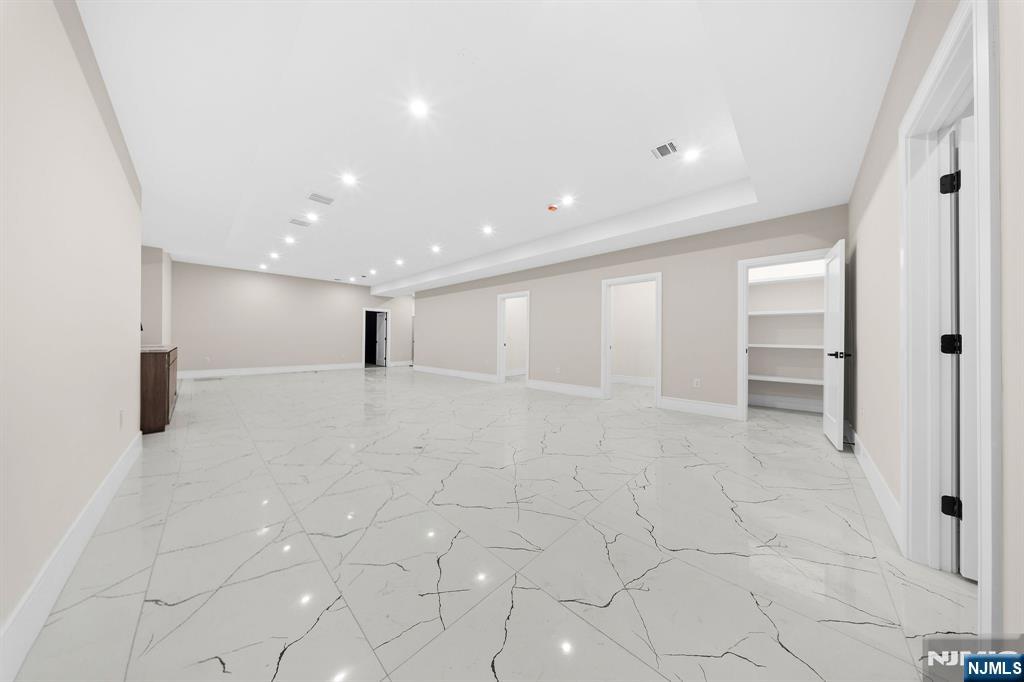 317 Edstan Way Paramus, NJ 07652 - Photo 48 of 48 a view of an empty room