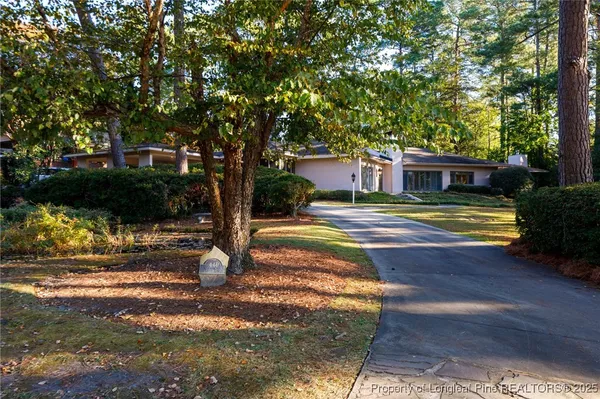 $750,000 | 440 Valley Road, Fayetteville, NC 28305