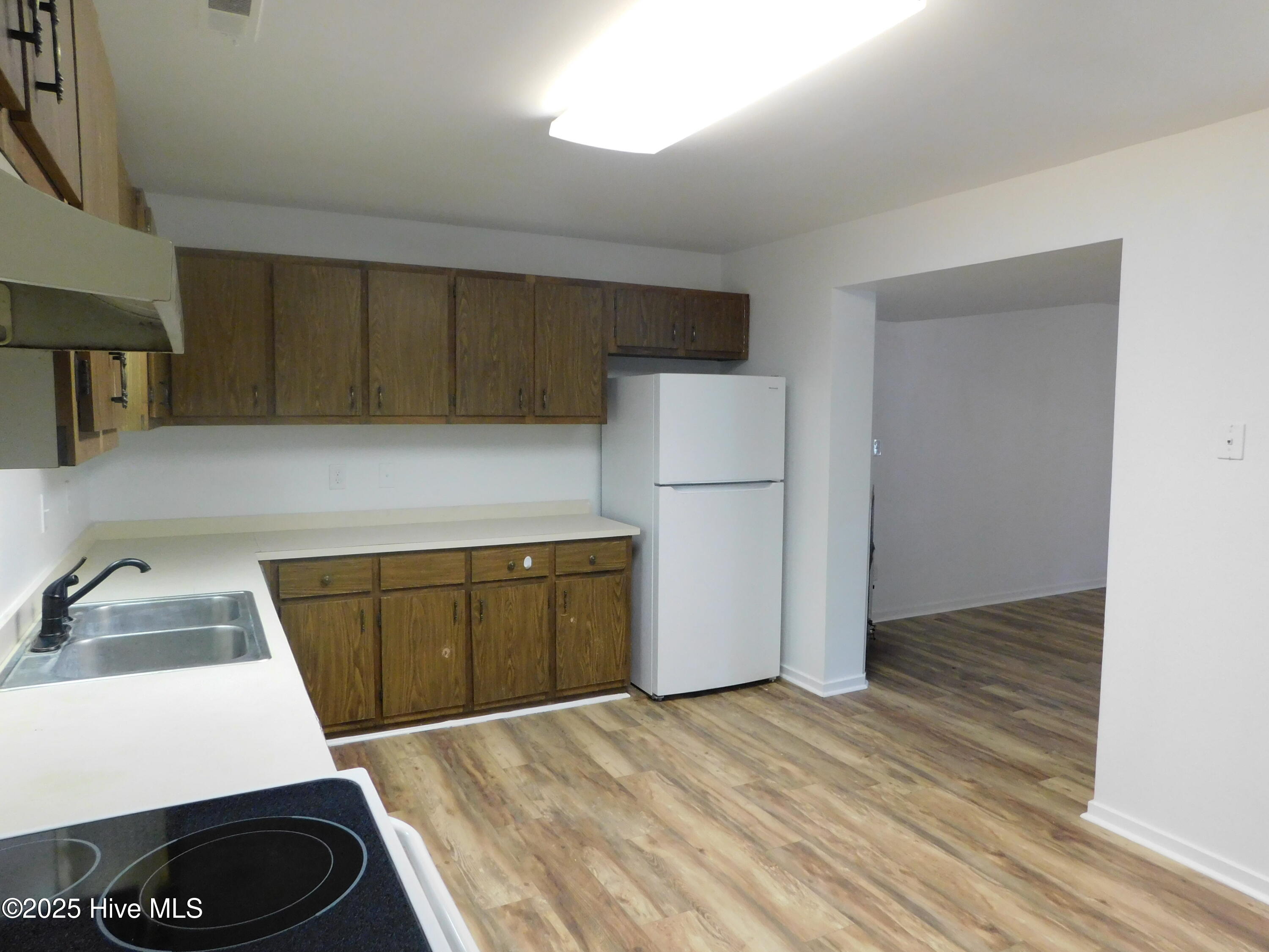 2005 Lennoxville Road, Unit B Beaufort, NC 28516 - Photo 4 of 9 DSCN2404