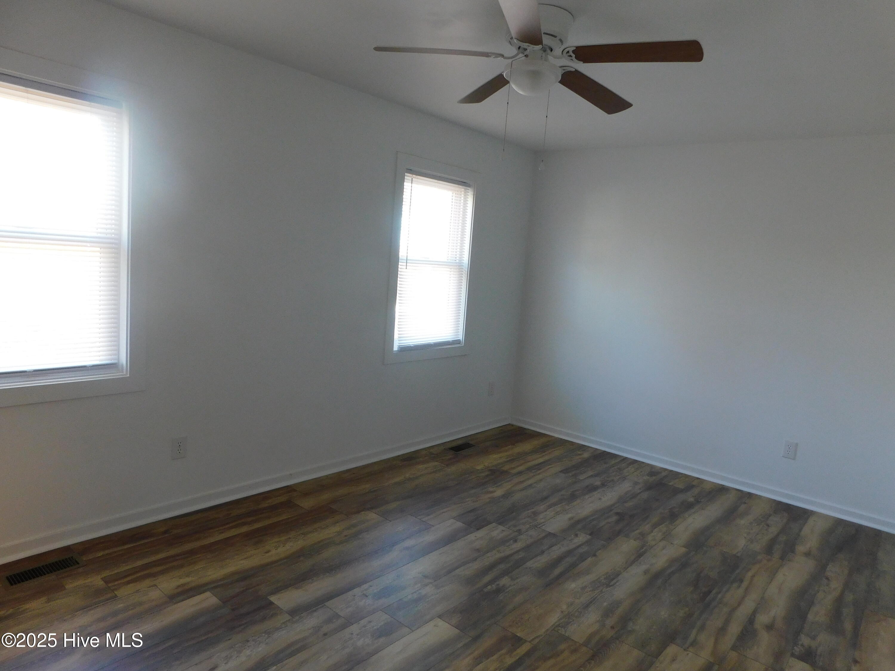 2005 Lennoxville Road, Unit B Beaufort, NC 28516 - Photo 6 of 9 DSCN2407