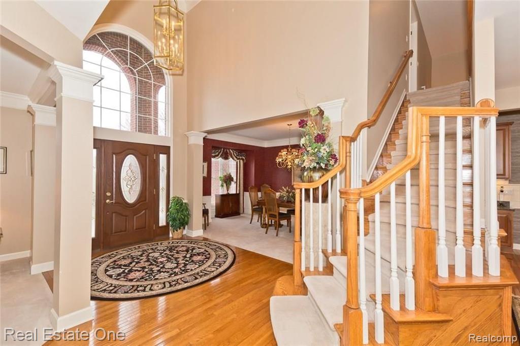 5688 Stonehaven Boulevard Rochester, MI 48306 - Photo 5 of 69