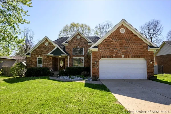 $324,900 | 4247 Sunrise Drive, Sellersburg, IN 47172