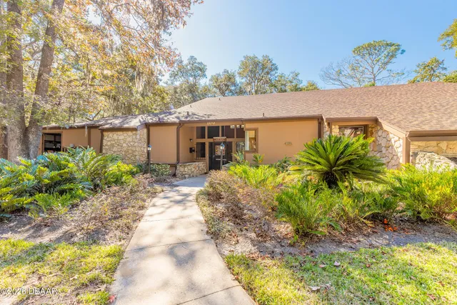 $1,800 | 24 Pinehurst Place, Palm Coast, FL 32137