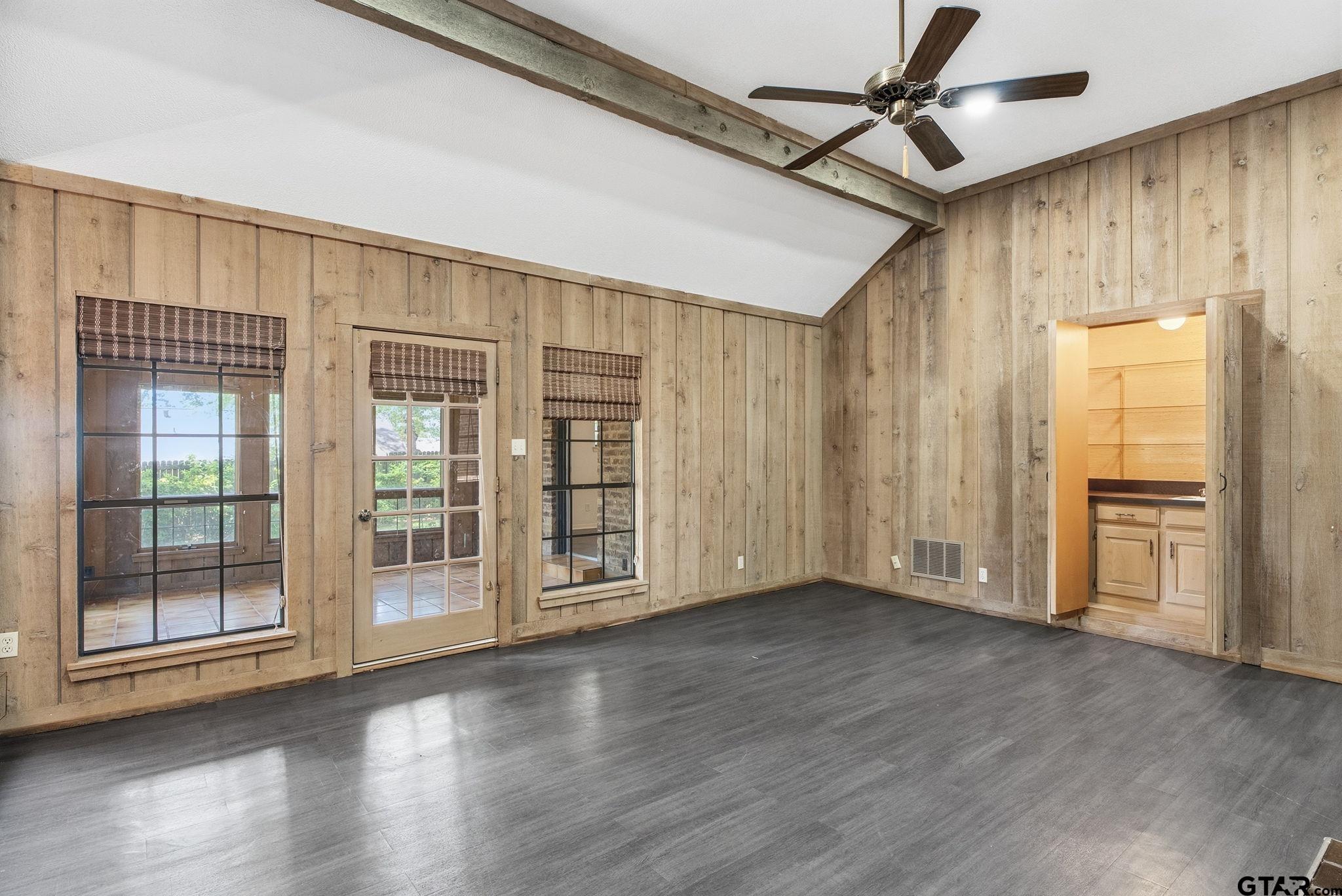 1206 Hampton Lane Tyler, TX 75701 - Photo 5 of 33