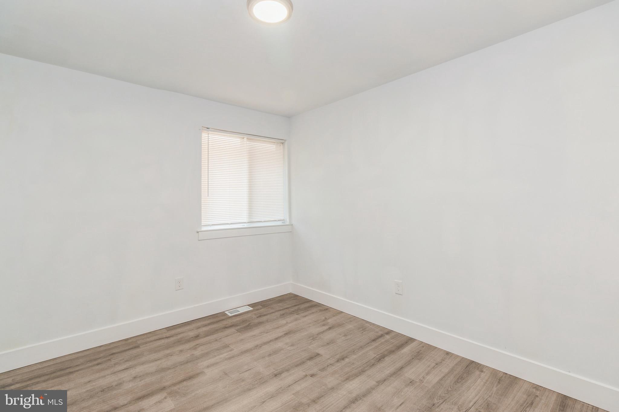 103 Myrtle Court Lindenwold, NJ 08021 - Photo 25 of 36