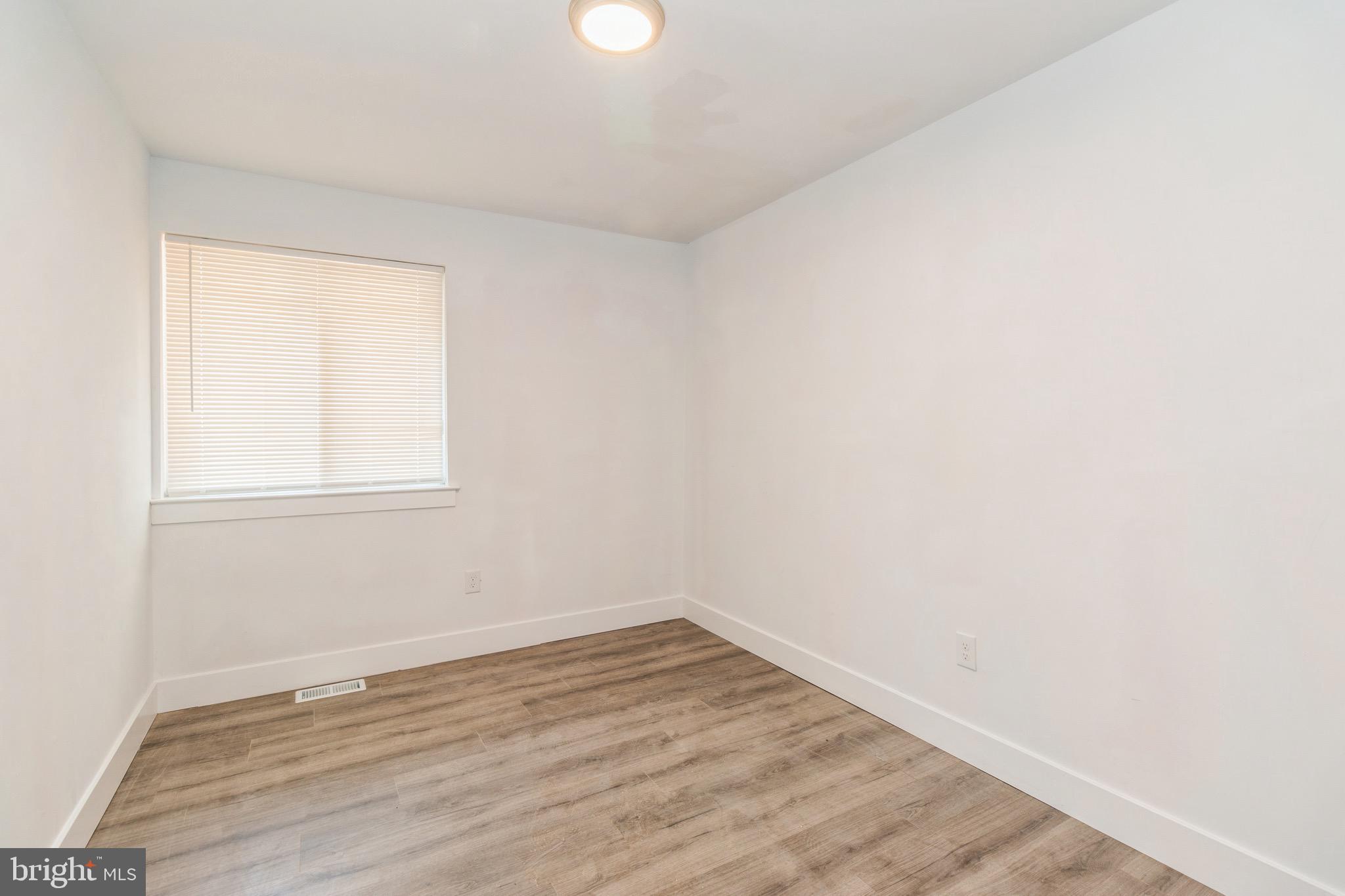 103 Myrtle Court Lindenwold, NJ 08021 - Photo 26 of 36