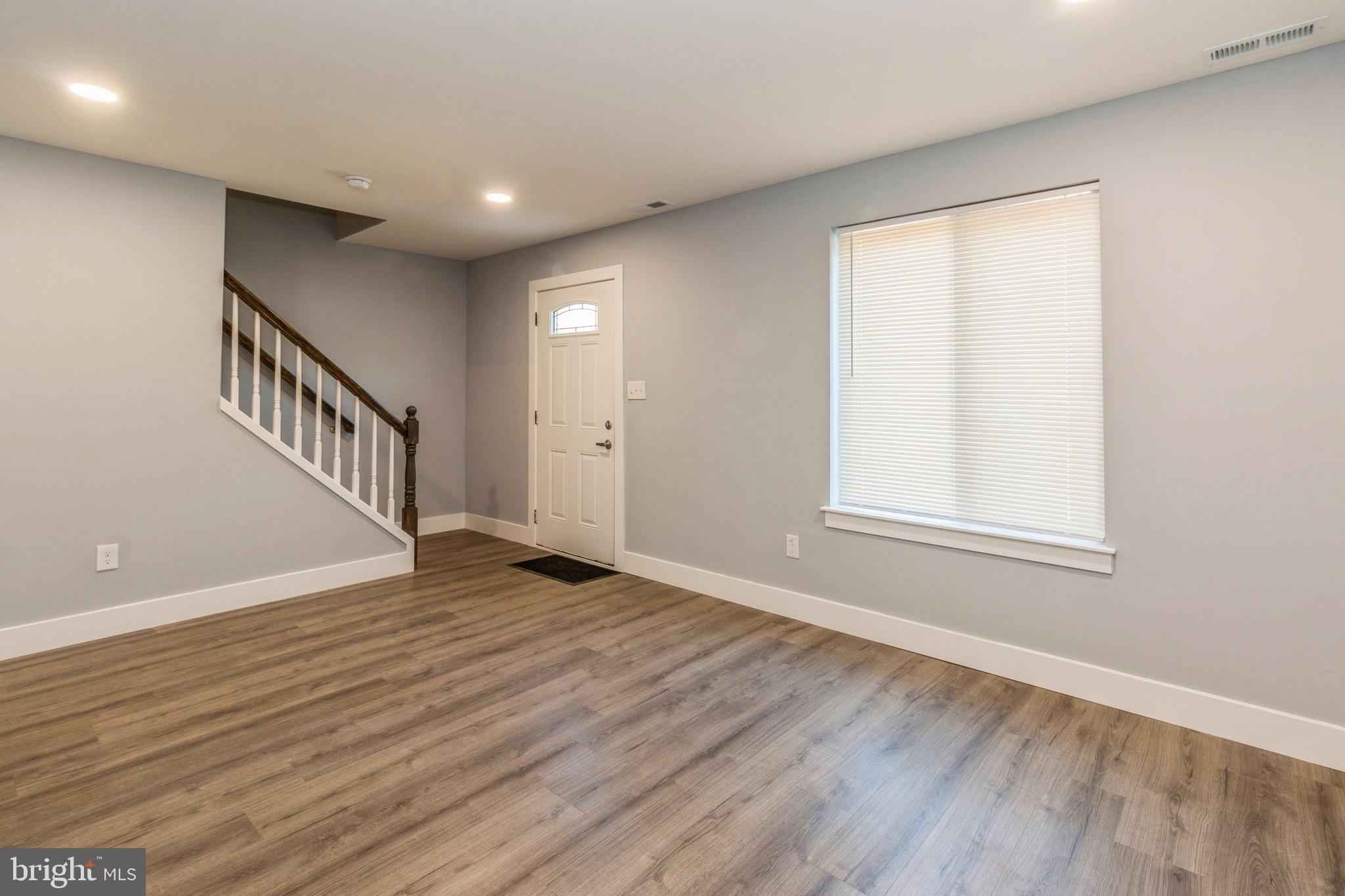 103 Myrtle Court Lindenwold, NJ 08021 - Photo 5 of 36