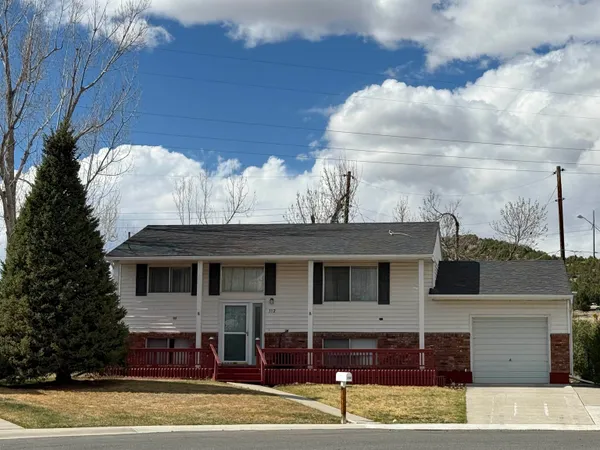 $275,000 | 112 Peppermint Lane, Thermopolis, WY 82443