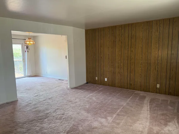 $275,000 | 112 Peppermint Lane, Thermopolis, WY 82443