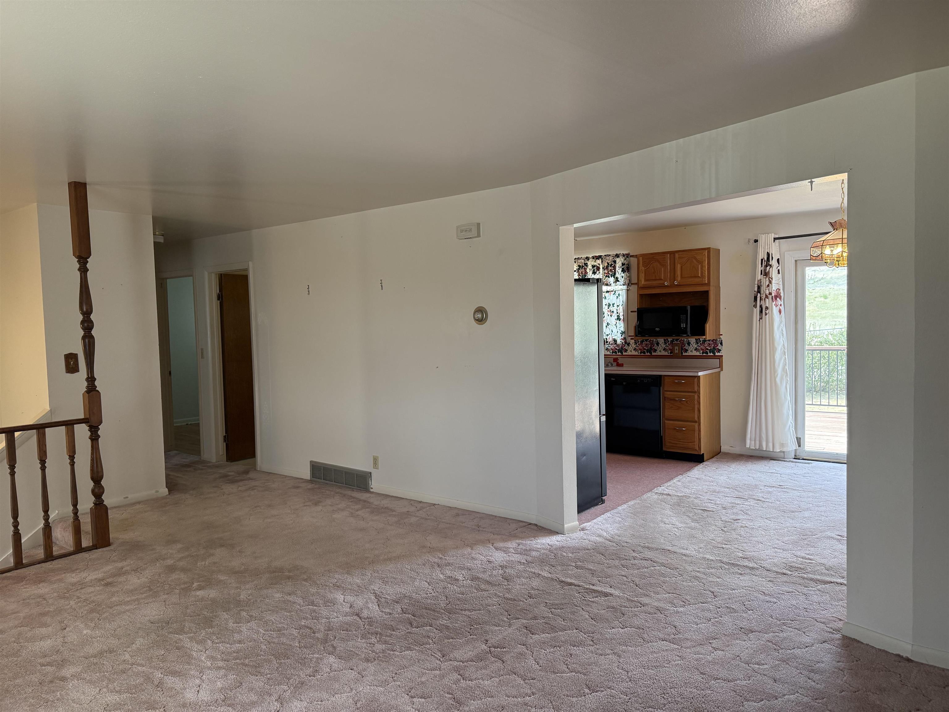 112 Peppermint Lane Thermopolis, WY 82443 - Photo 5 of 37
