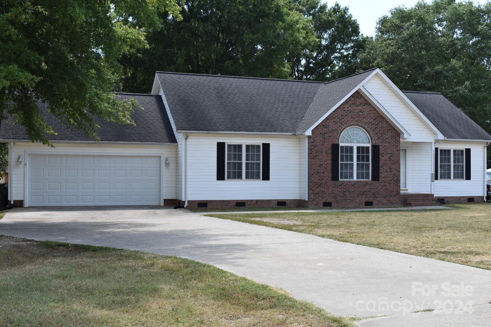 1217 Tom Joye Road Clover, SC 29710 - Photo 1 of 28 Gallery Image 1