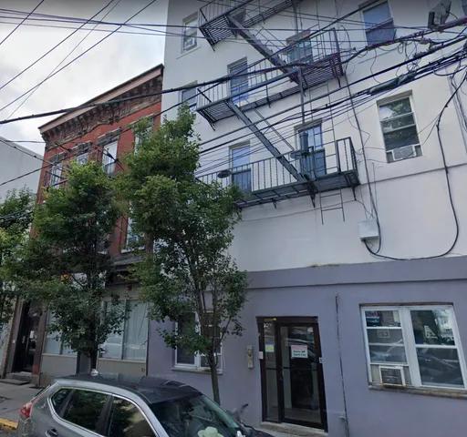 $1,500 | 325 37th Street, Unit 2, Union City, NJ 07087