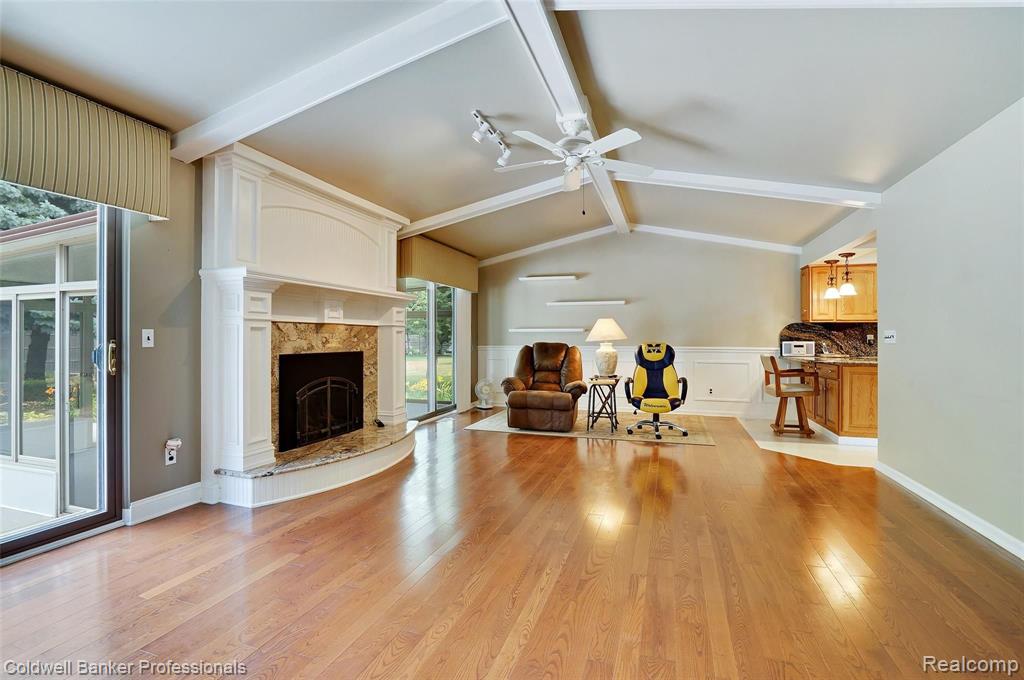 2118 Warrington Road Rochester Hills, MI 48307 - Photo 25 of 50
