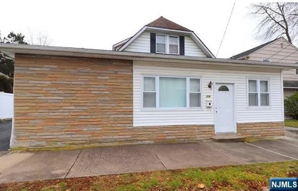 $1,650 | 386 Rea Avenue, Unit FRONT APARTM, Hawthorne, NJ 07506