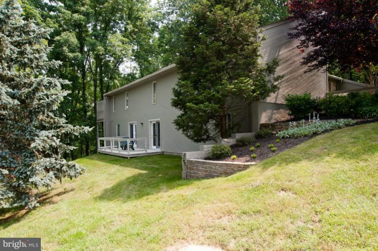 13707 Cripplegate Road Phoenix, MD 21131 - Photo 6 of 30 Side Deck