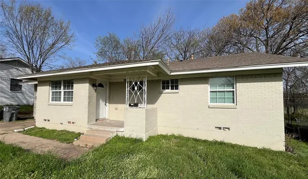 $1,600 | 5828 Lazy River Drive, Dallas, TX 75241