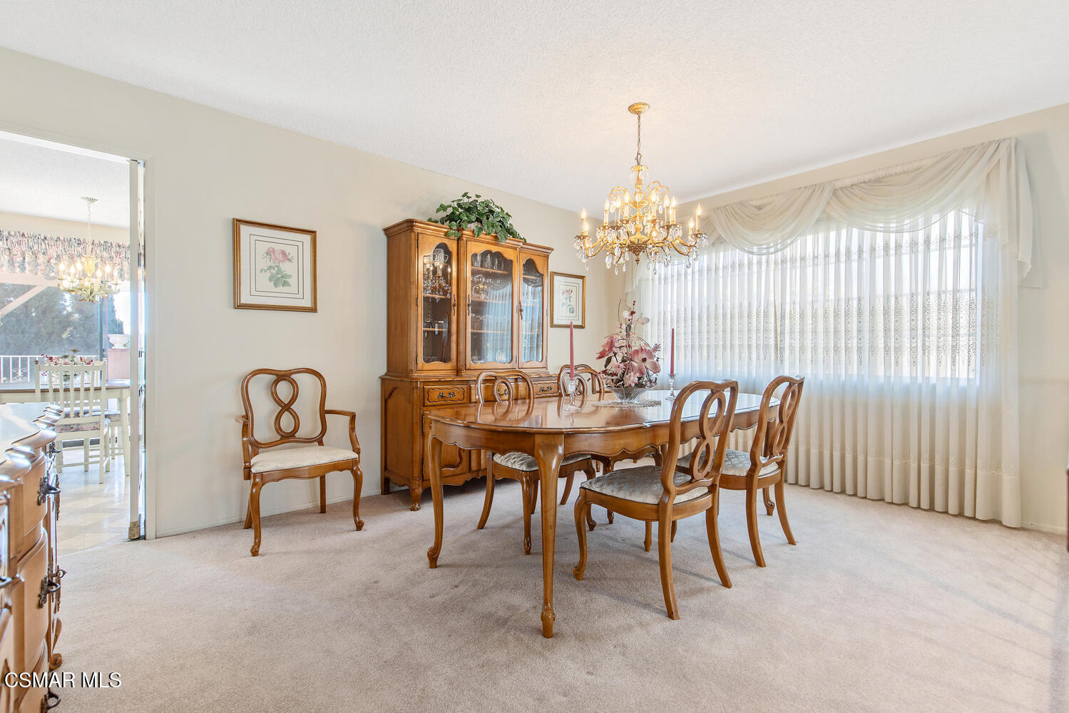 4334 Roxbury Street Simi Valley, CA 93063 - Photo 10 of 23 a dining room with furniture and window