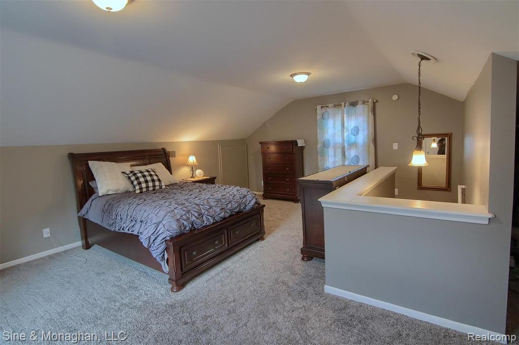 1226 Hampton Road Grosse Pointe Woods, MI 48236 - Photo 12 of 26